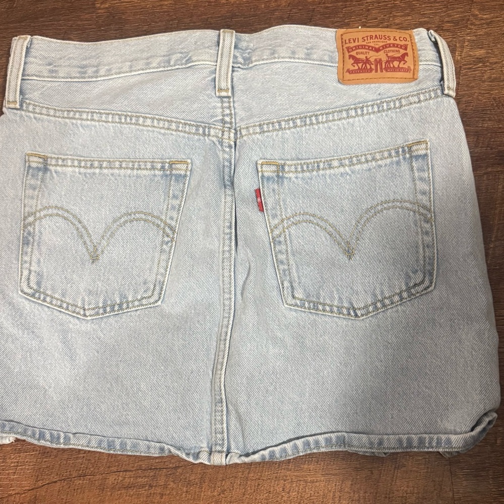 Levi's Classic Light Blue Denim Skirt